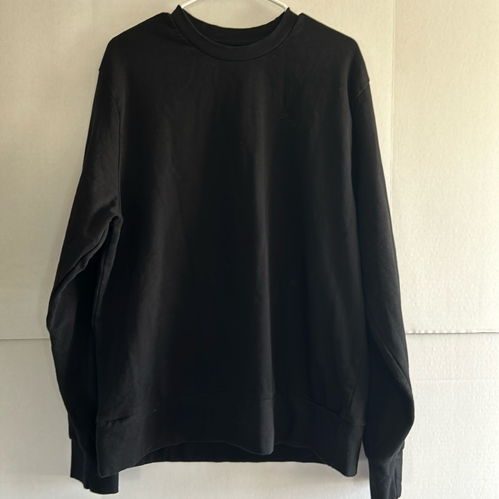 Chipotle black sweater “extra” size XL